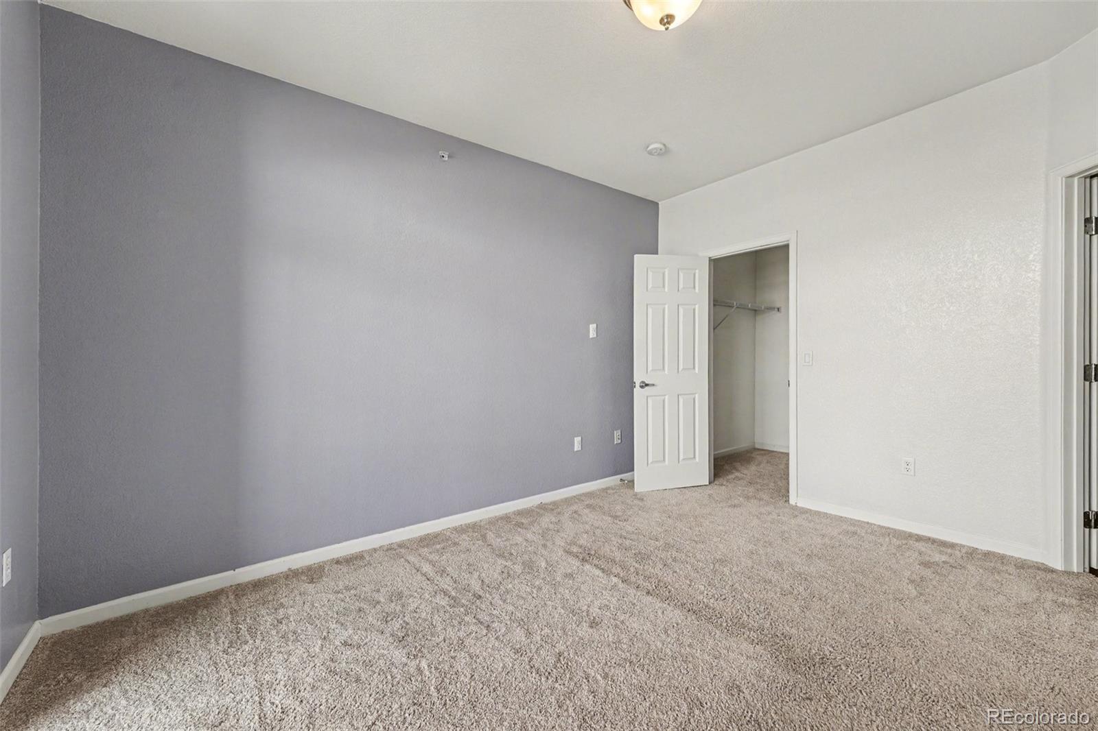 7440 S Blackhawk Street 3-204