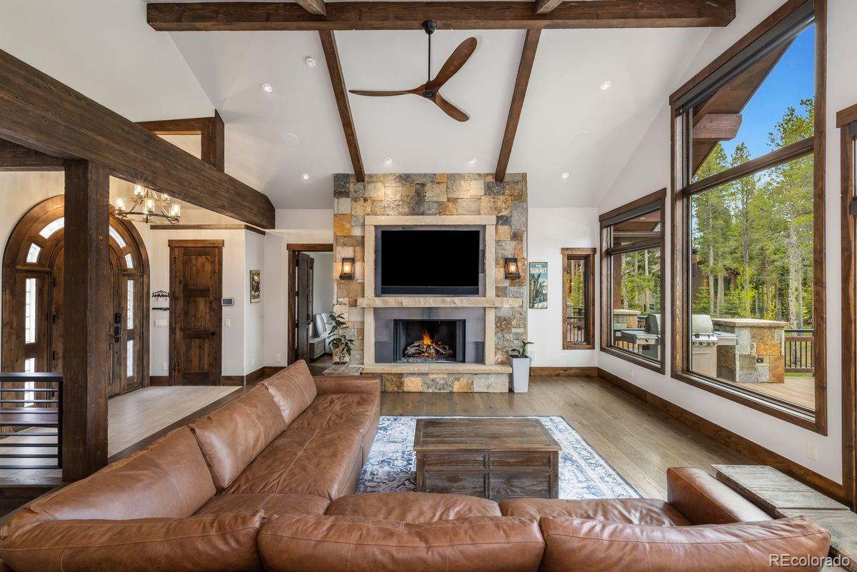 11 Dyer Trail