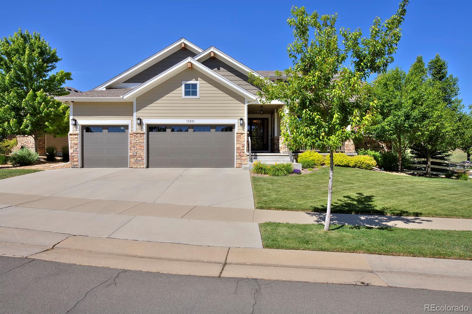 13891 Broadlands Lane