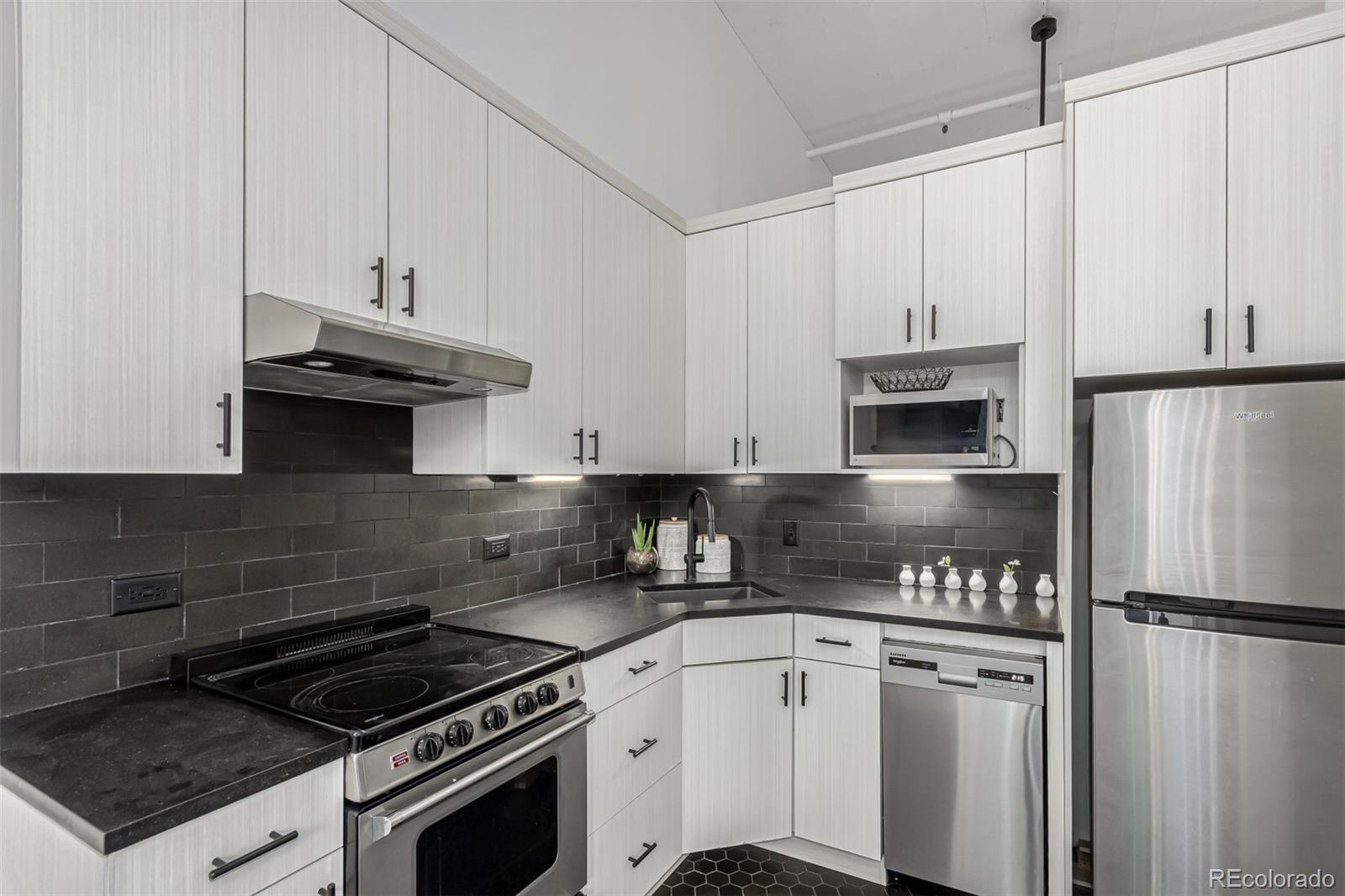 720 16th Street 311, Denver, CO, 80202 4 720 16th Street 311