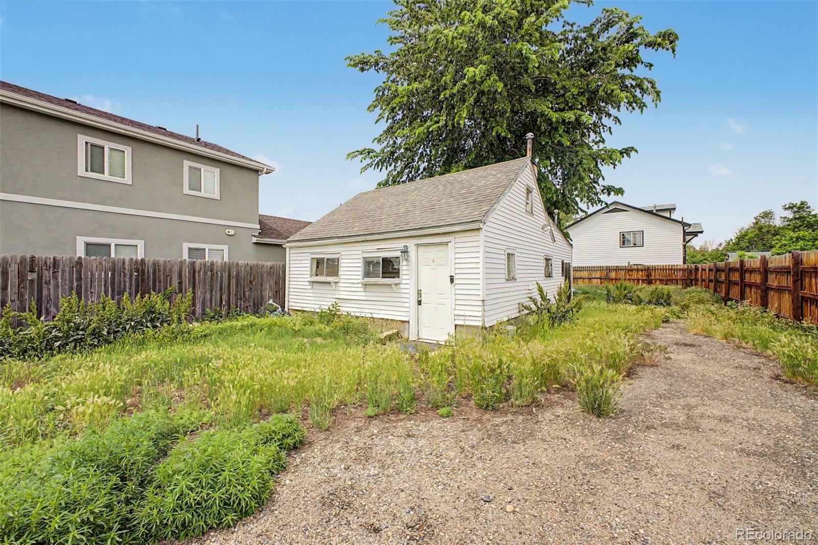 1945 S Clay Street