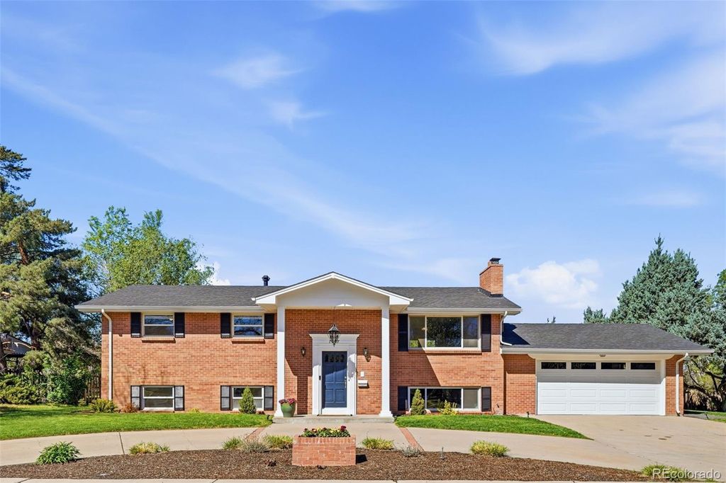 Photo of 7087 S Davies Street, Littleton, CO 80120 (MLS # 2658287)