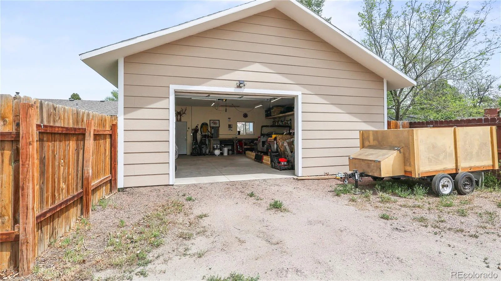 Fort Morgan, Colorado 80701, United States, 4 Bedrooms Bedrooms, ,2 BathroomsBathrooms,Residential,Pending,131444