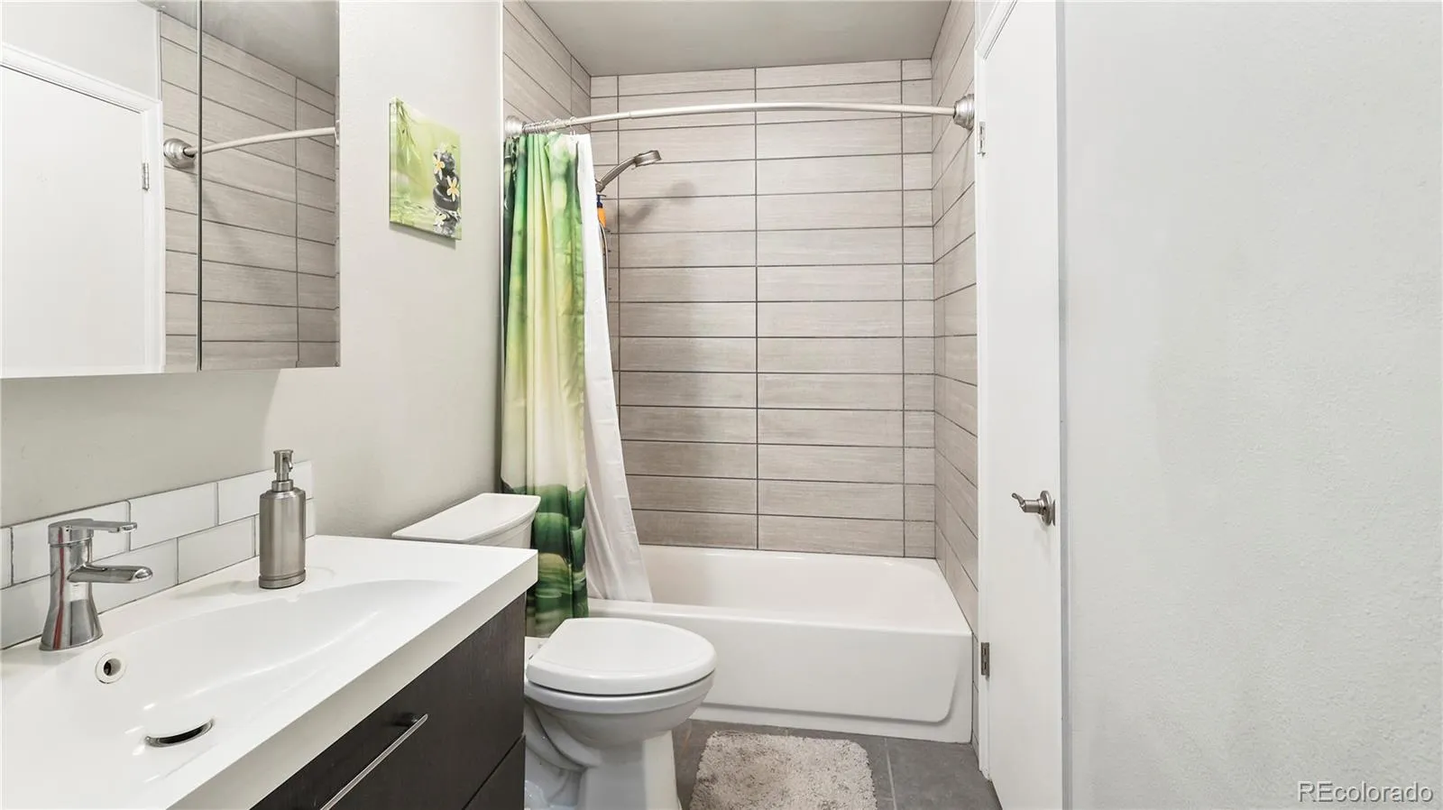 Fort Morgan, Colorado 80701, United States, 4 Bedrooms Bedrooms, ,2 BathroomsBathrooms,Residential,Pending,131444