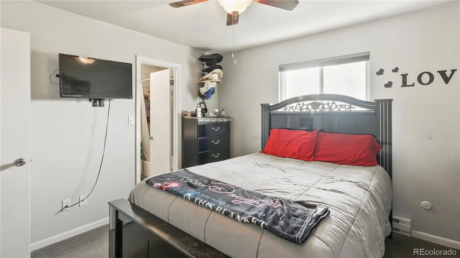 Fort Morgan, Colorado 80701, United States, 4 Bedrooms Bedrooms, ,2 BathroomsBathrooms,Residential,Pending,131444