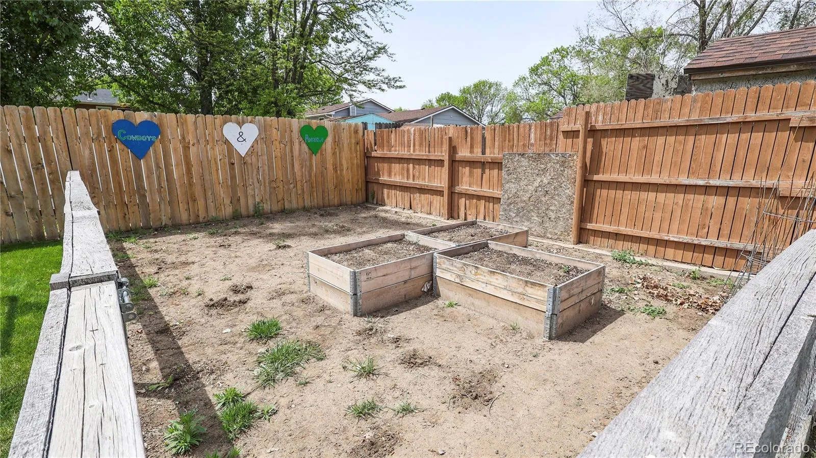 Fort Morgan, Colorado 80701, United States, 4 Bedrooms Bedrooms, ,2 BathroomsBathrooms,Residential,Pending,131444