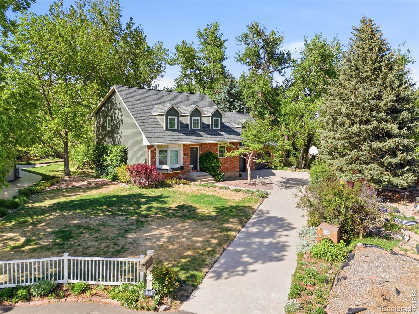 2128 Stonecrest Drive