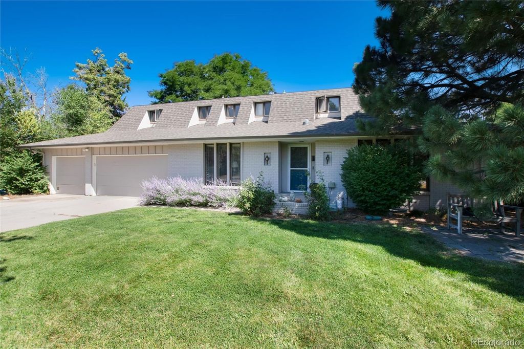 Photo of 925 E Sunset Court, Greenwood Village, CO 80121 (MLS # 3254844)