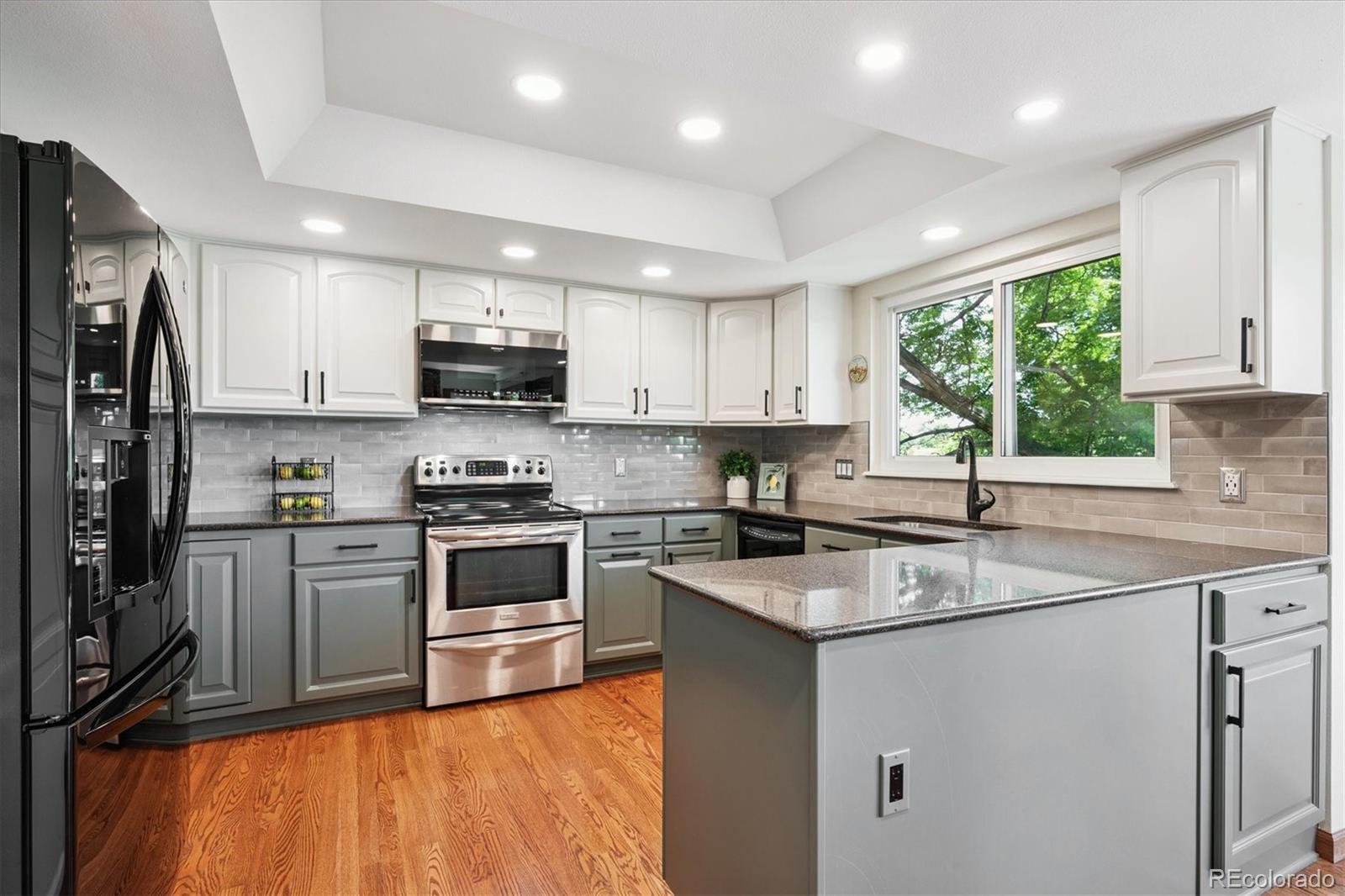 984 Shadow Mountain Drive