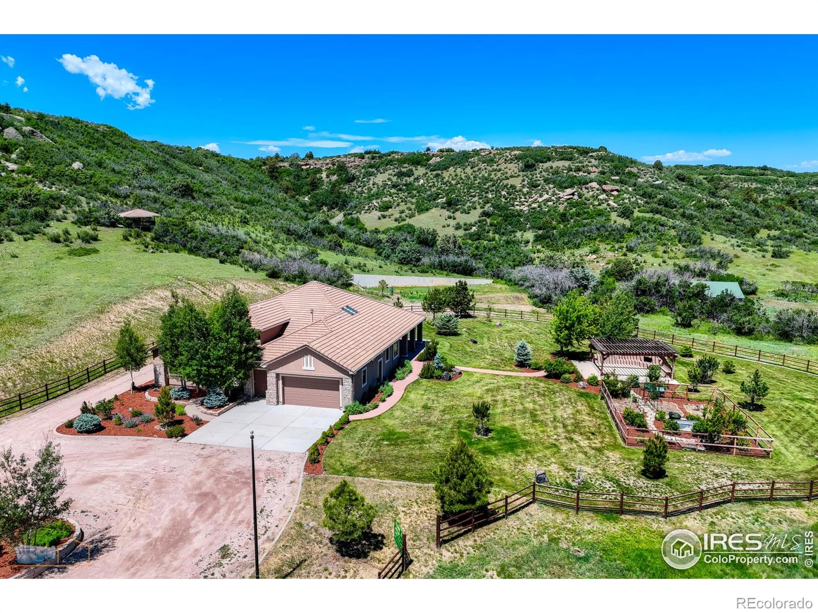 5285 E Highway 86
