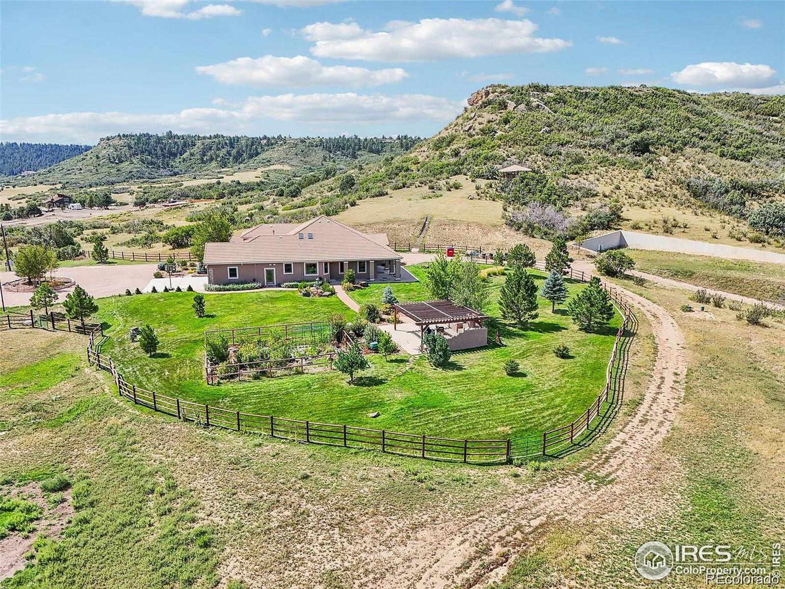 5285 E Highway 86