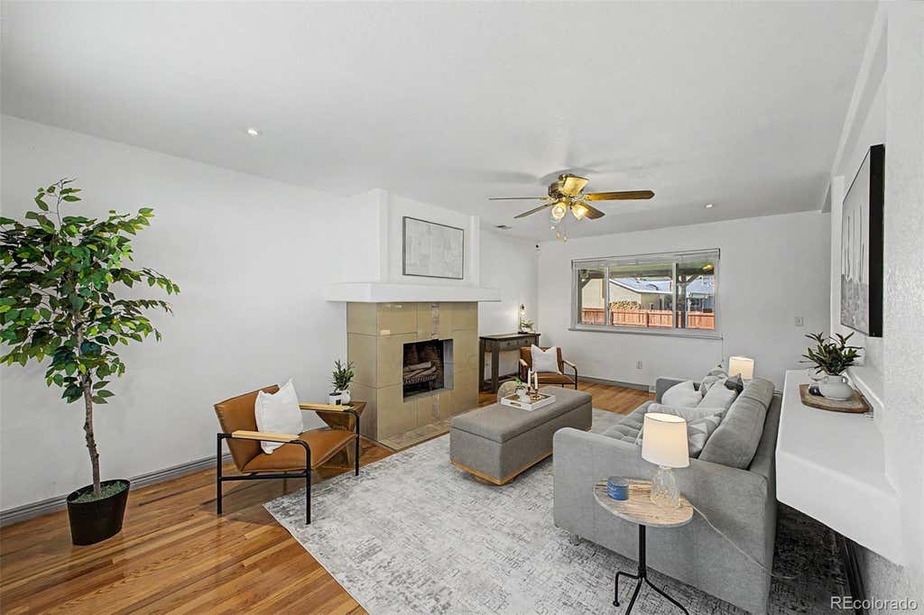 Photo of 2145 S Fenton Street, Denver, CO 80227 (MLS # 1998567)