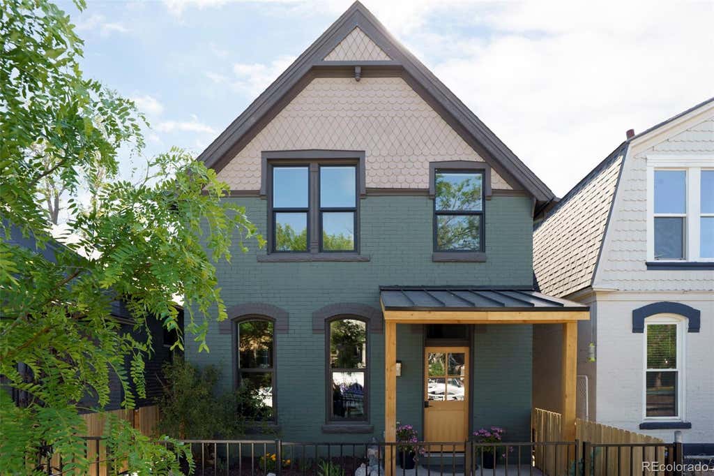 Photo of 2563 N Emerson Street, Denver, CO 80205 (MLS # 1933656)