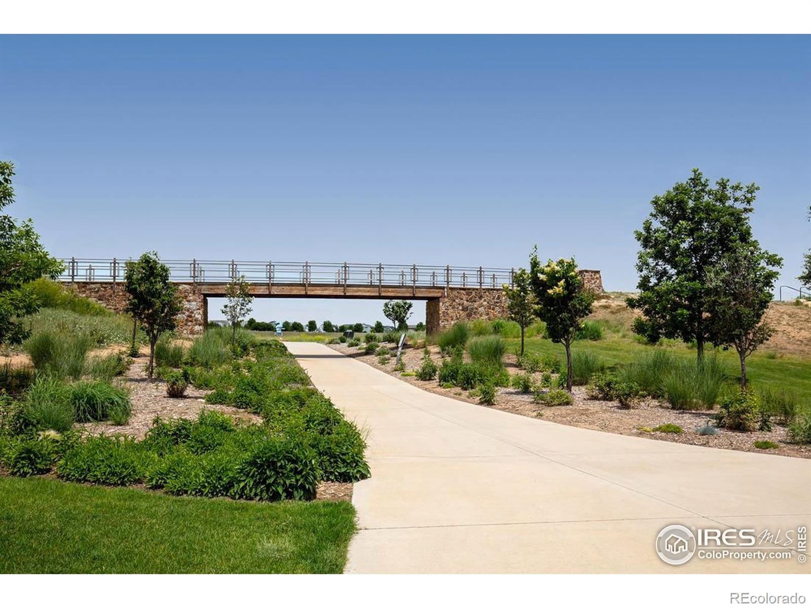 3157 Westcliff Drive