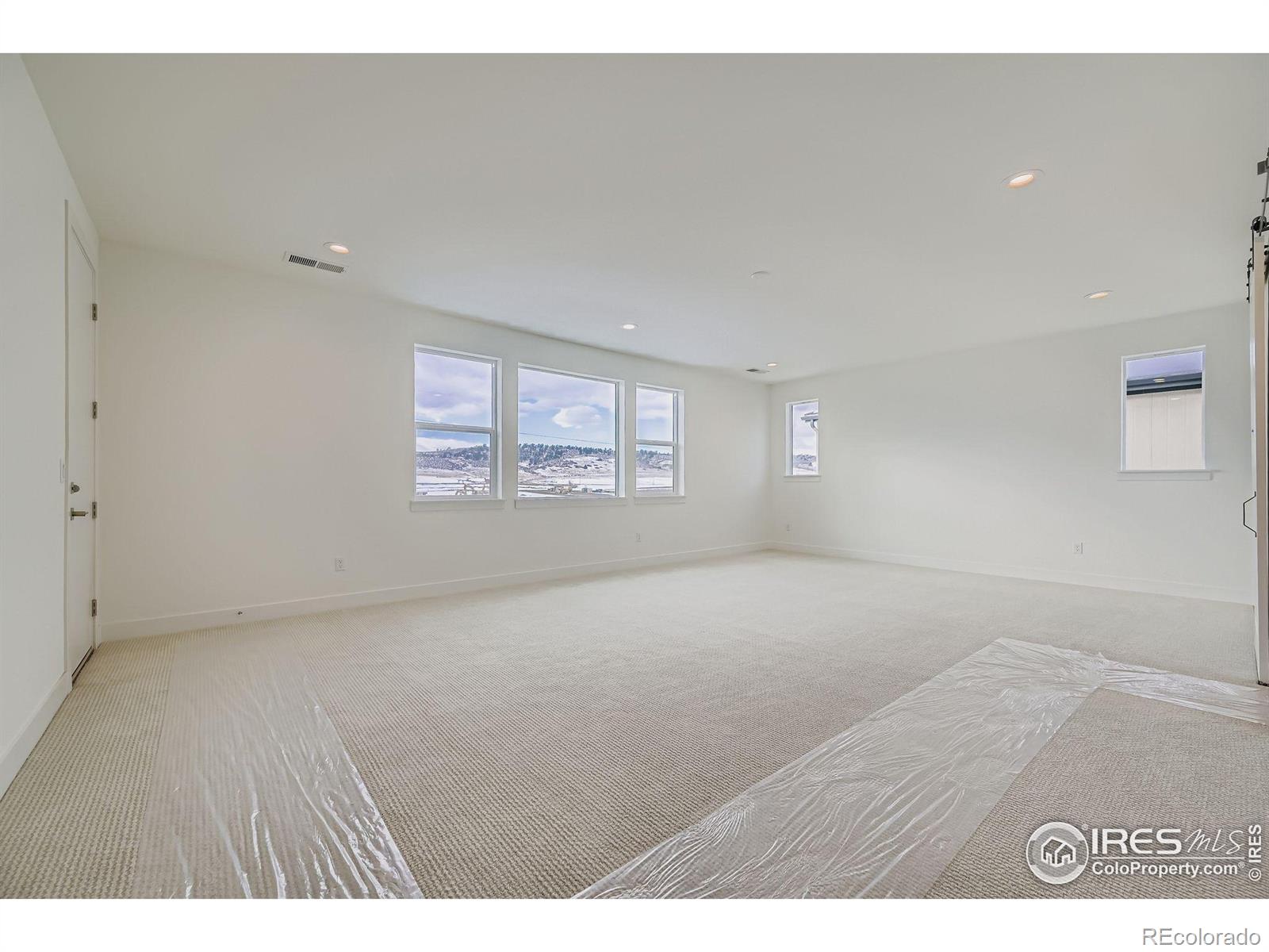 3157 Westcliff Drive