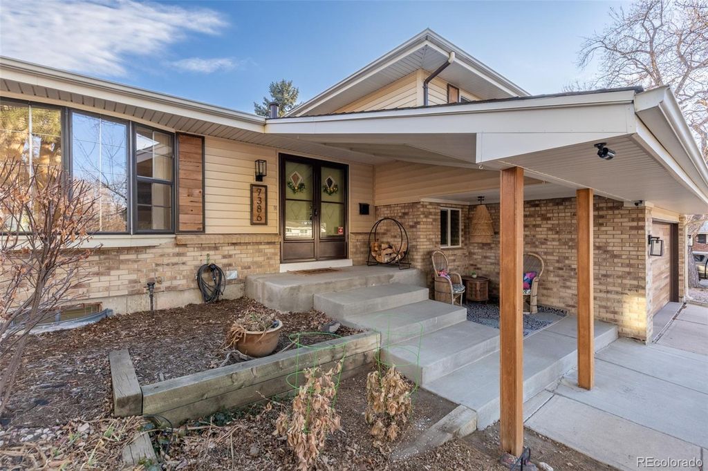 Photo of 7386 S Bannock Drive, Littleton, CO 80120 (MLS # 9457401)