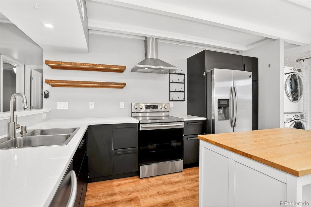 Photo of 1044 Stuart Street, Denver, CO 80204 (MLS # 4255089)