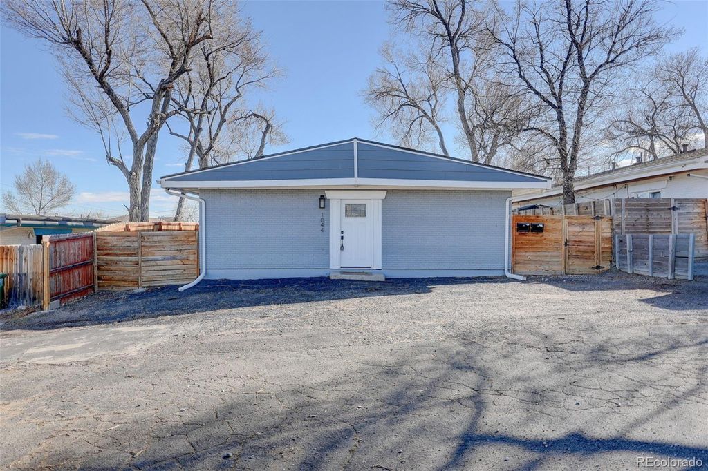 Photo of 1044 Stuart Street, Denver, CO 80204 (MLS # 4255089)