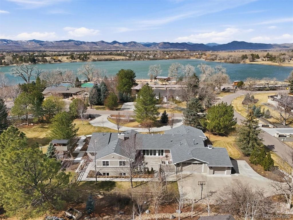 Photo of 5420 Lakeshore Drive, Littleton, CO 80123 (MLS # 4224295)