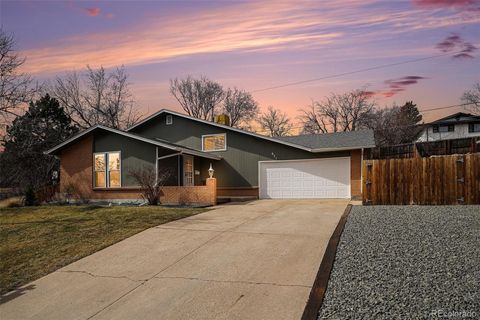 Photo of 971 S Arbutus Street, Lakewood, CO 80228 (MLS # 5047439)