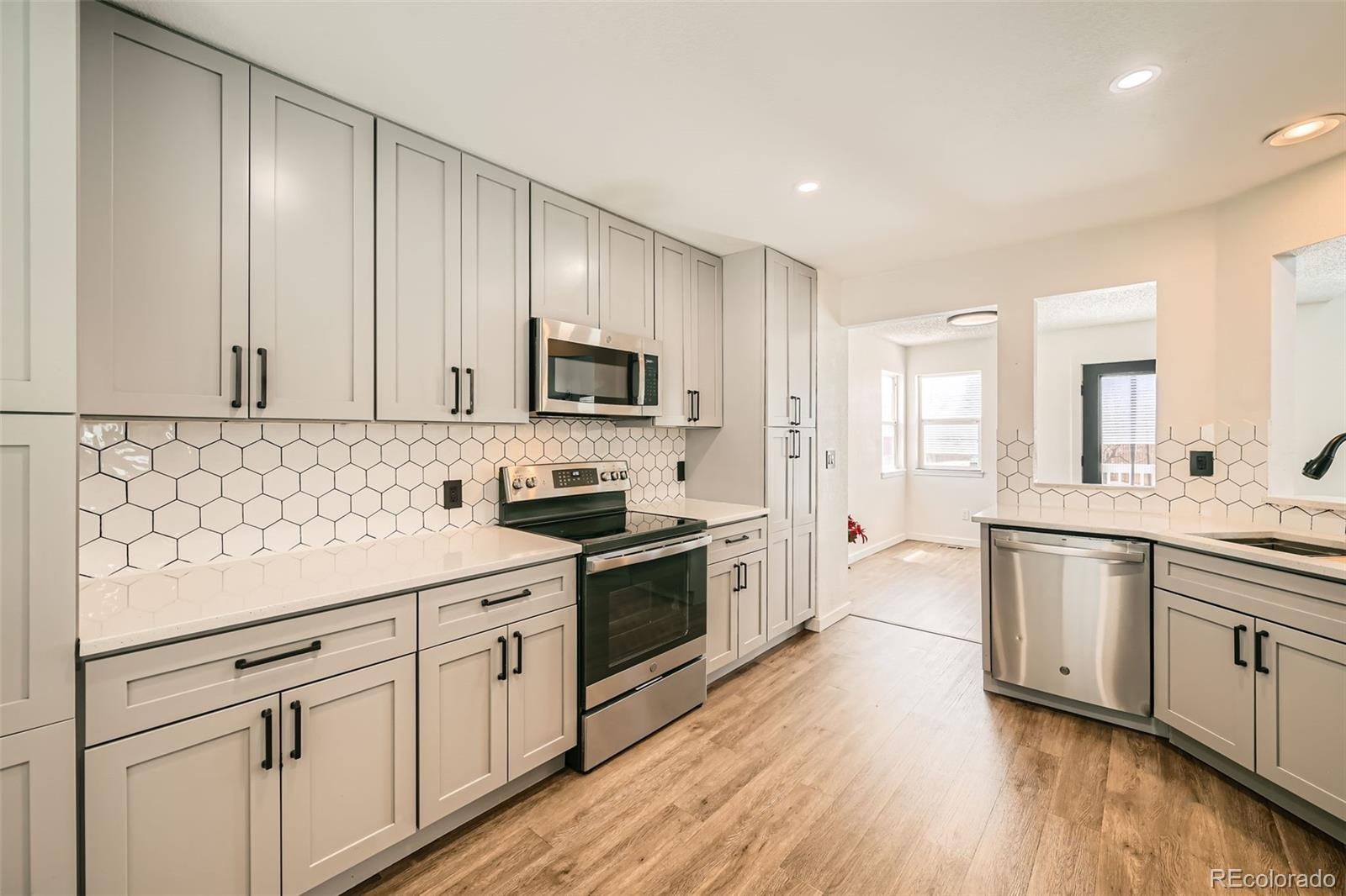 6110 Papoose Lane