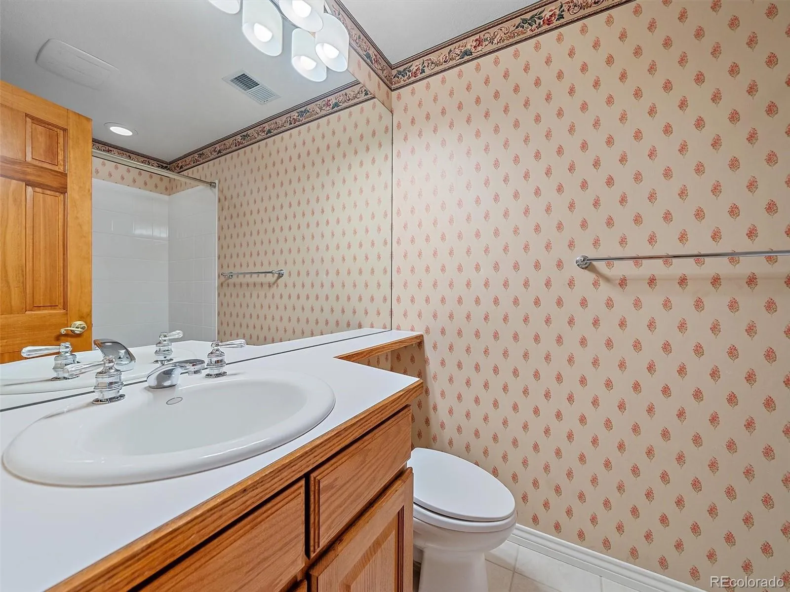 Evergreen, Colorado 80439, United States, 5 Bedrooms Bedrooms, ,4 BathroomsBathrooms,Residential,Active,126715