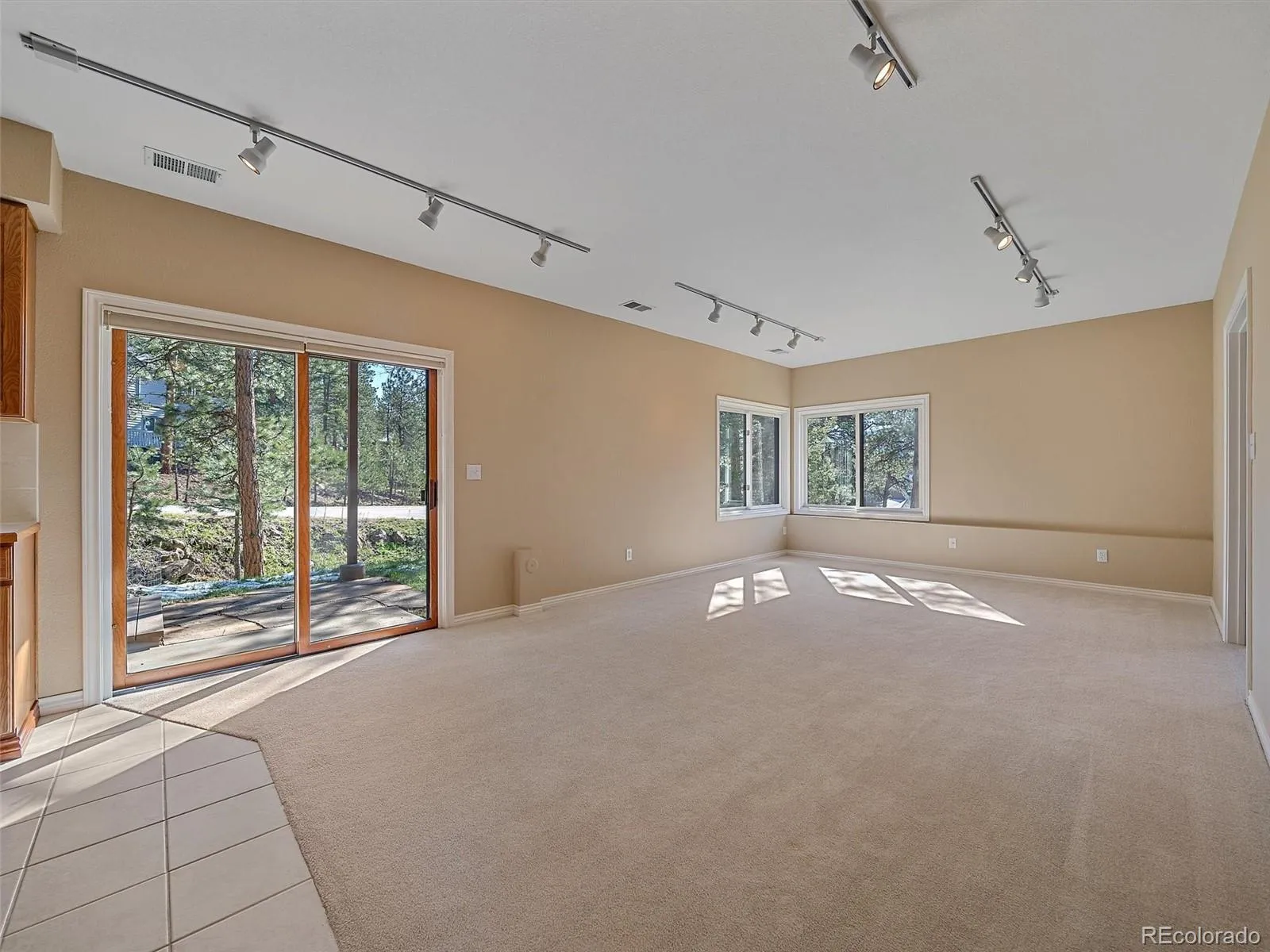 Evergreen, Colorado 80439, United States, 5 Bedrooms Bedrooms, ,4 BathroomsBathrooms,Residential,Active,126715