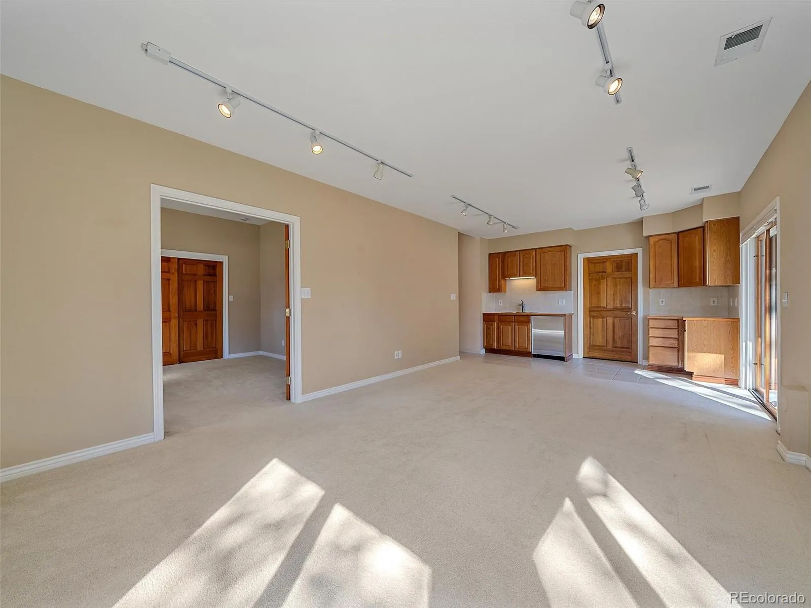 Evergreen, Colorado 80439, United States, 5 Bedrooms Bedrooms, ,4 BathroomsBathrooms,Residential,Active,126715