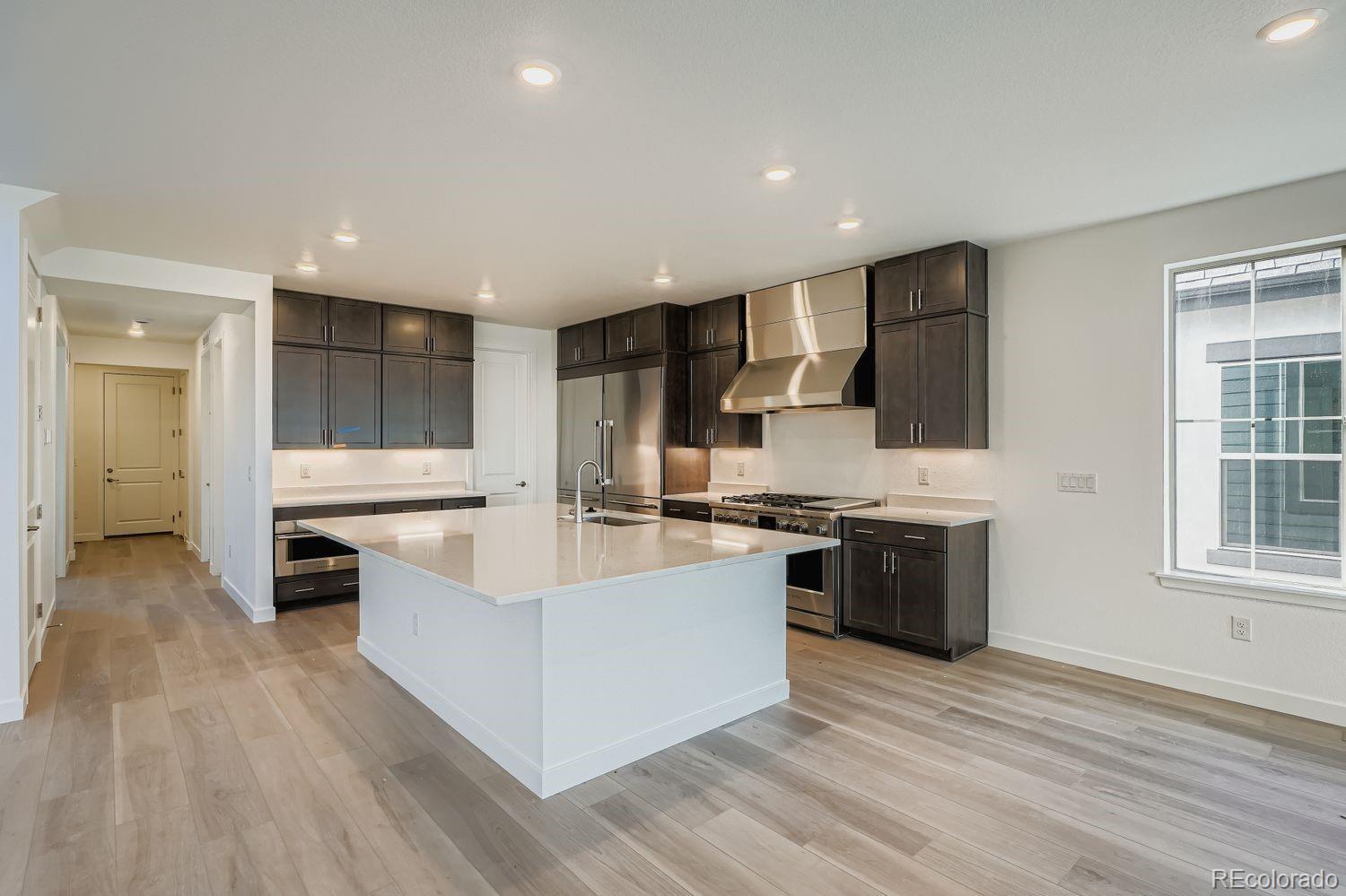 15433 W Dequesne Avenue