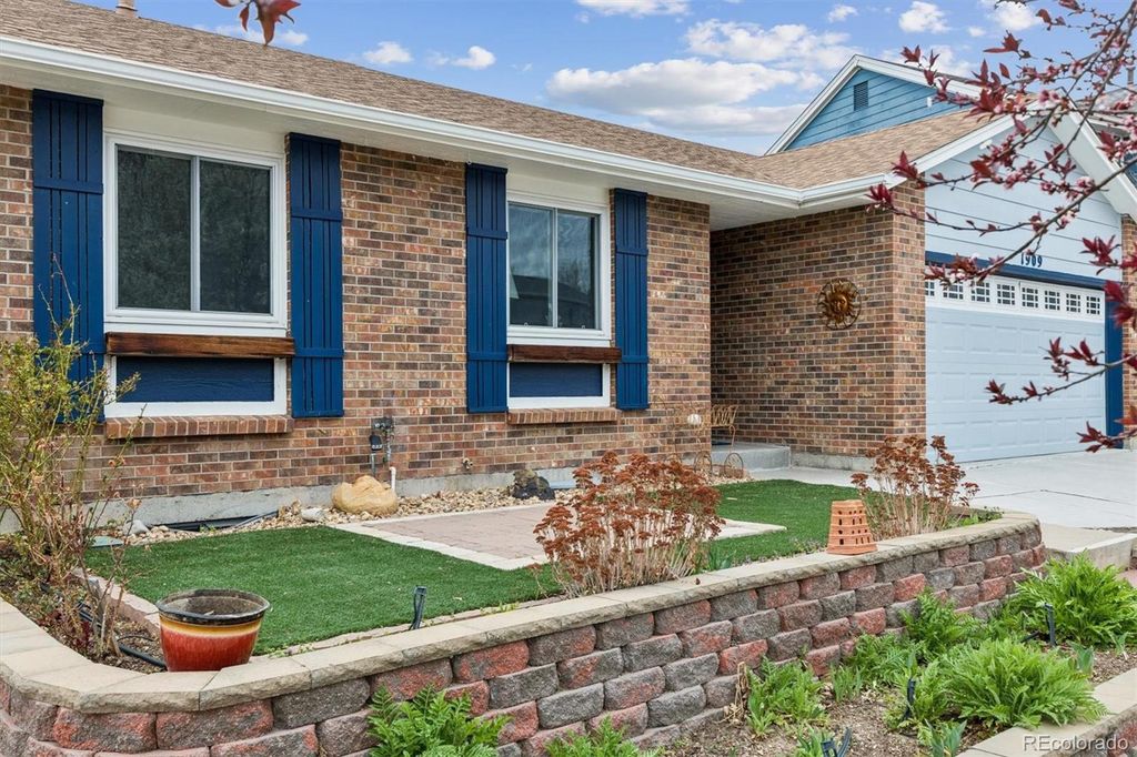 Photo of 1909 Sandhurst Drive, Castle Rock, CO 80104 (MLS # 2194683)