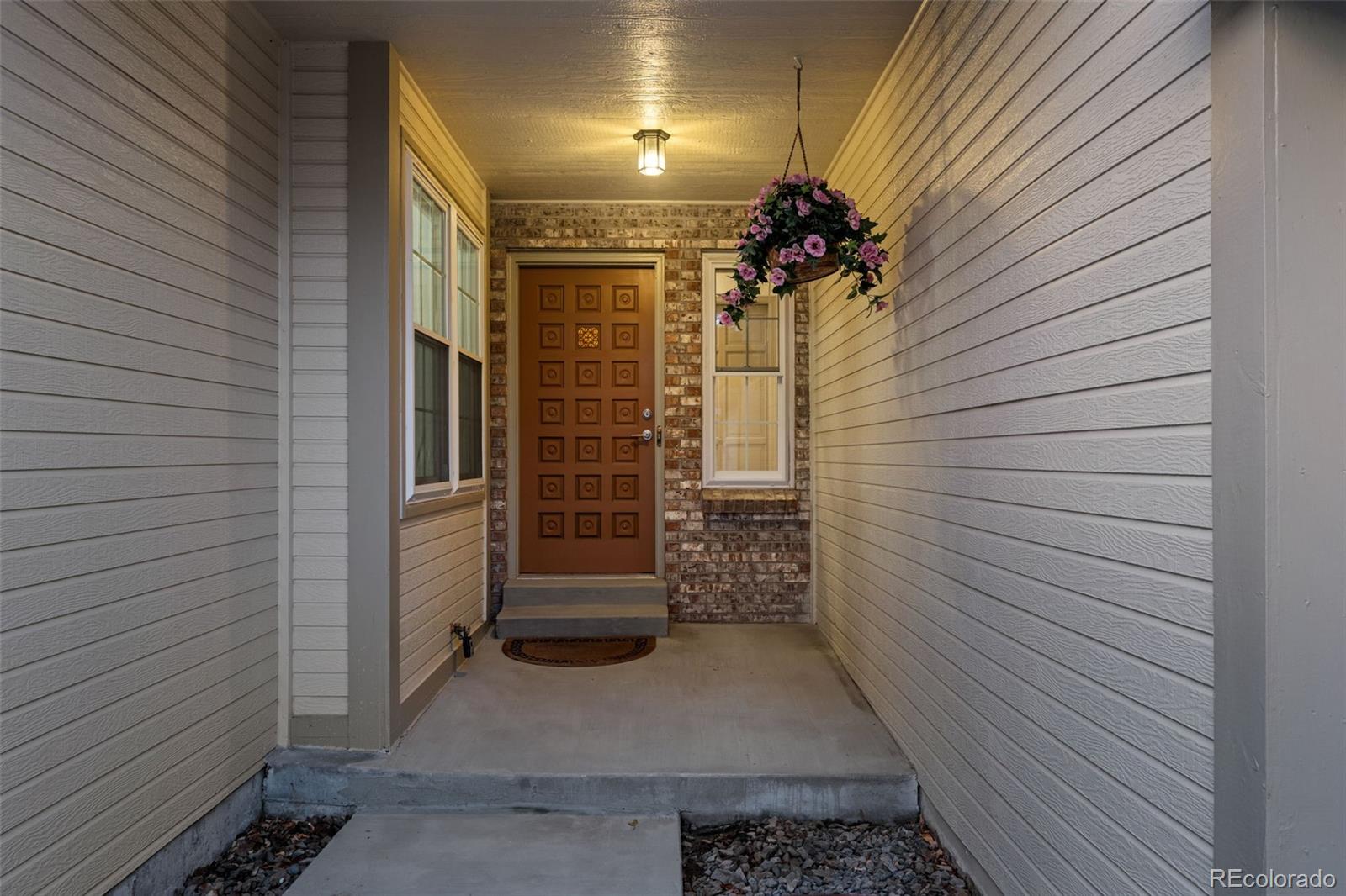 1408 E Nichols Circle