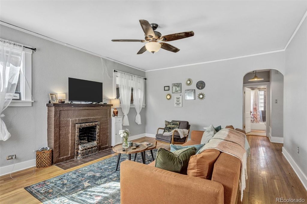 Photo of 1337 Bellaire Street, Denver, CO 80220 (MLS # 9392362)