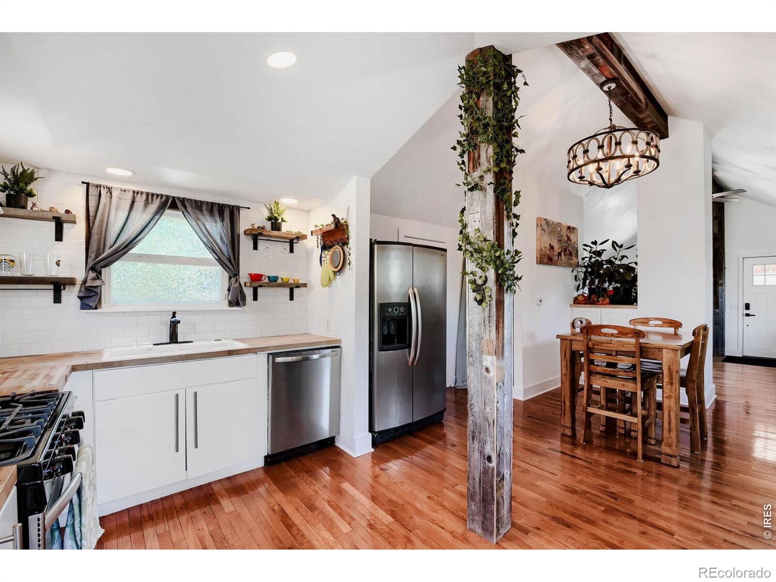 301 4th Street