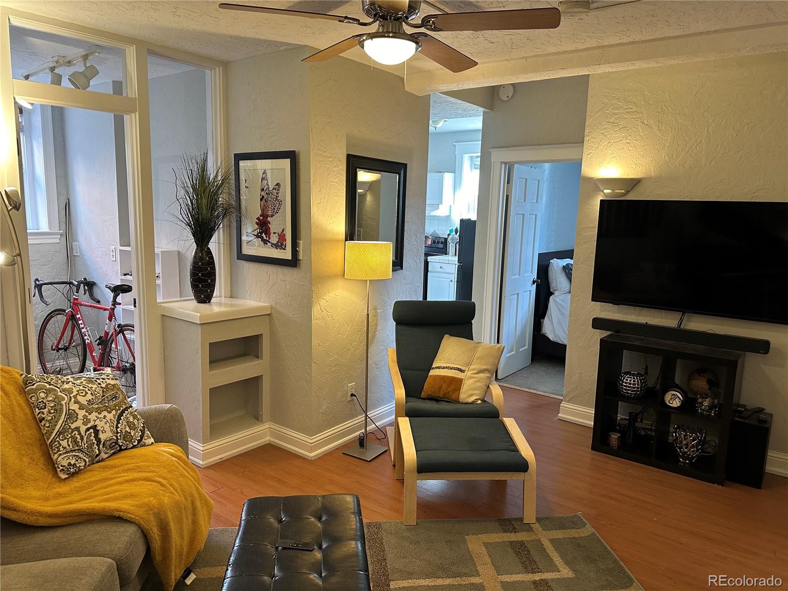 215 E 11th Avenue A11