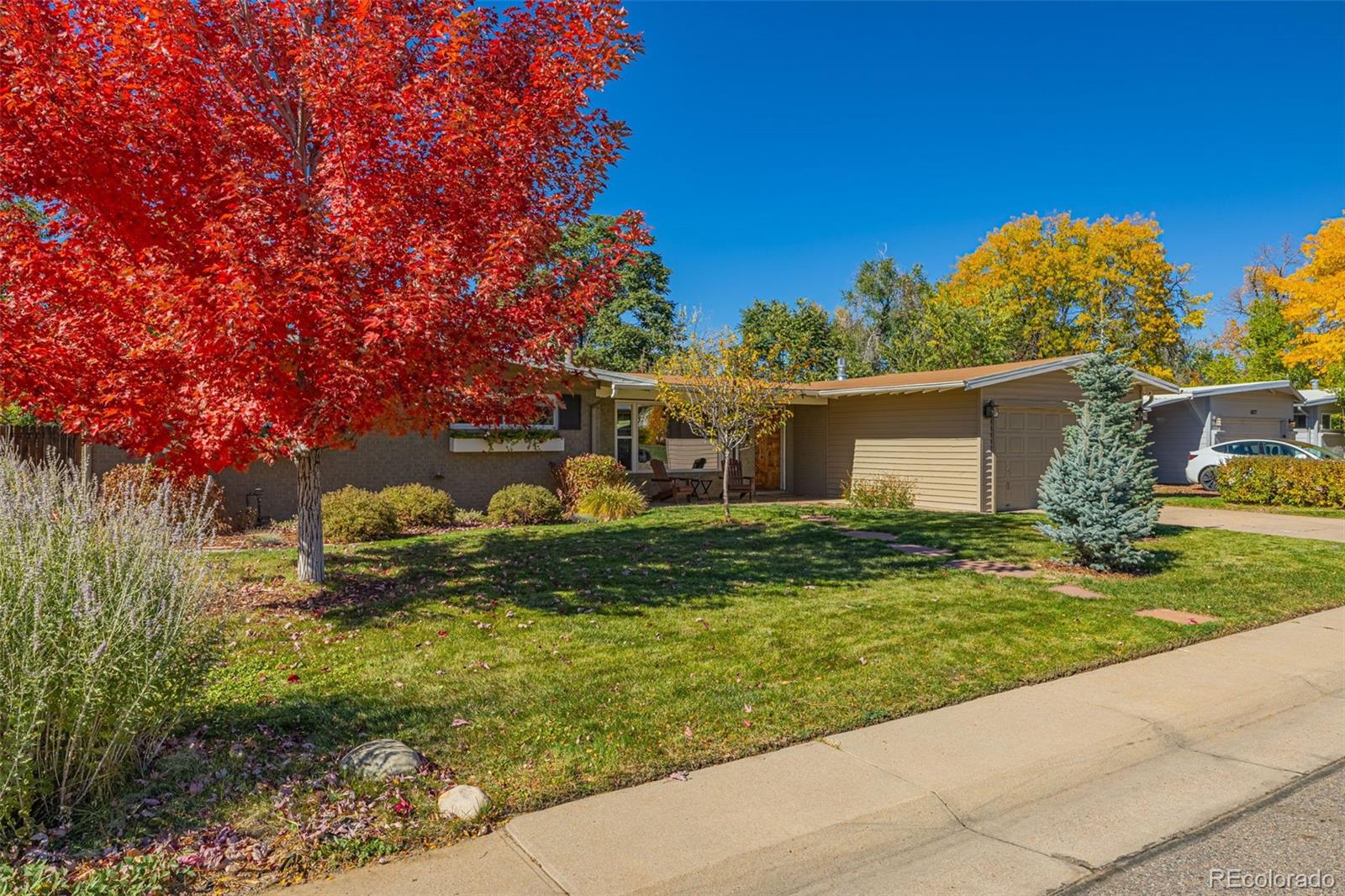 6087 S Windermere Way