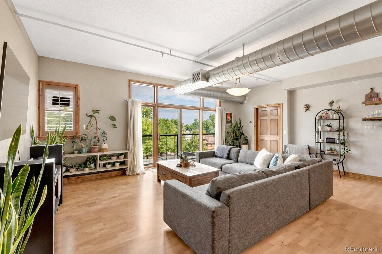 3299 Lowell Boulevard 302