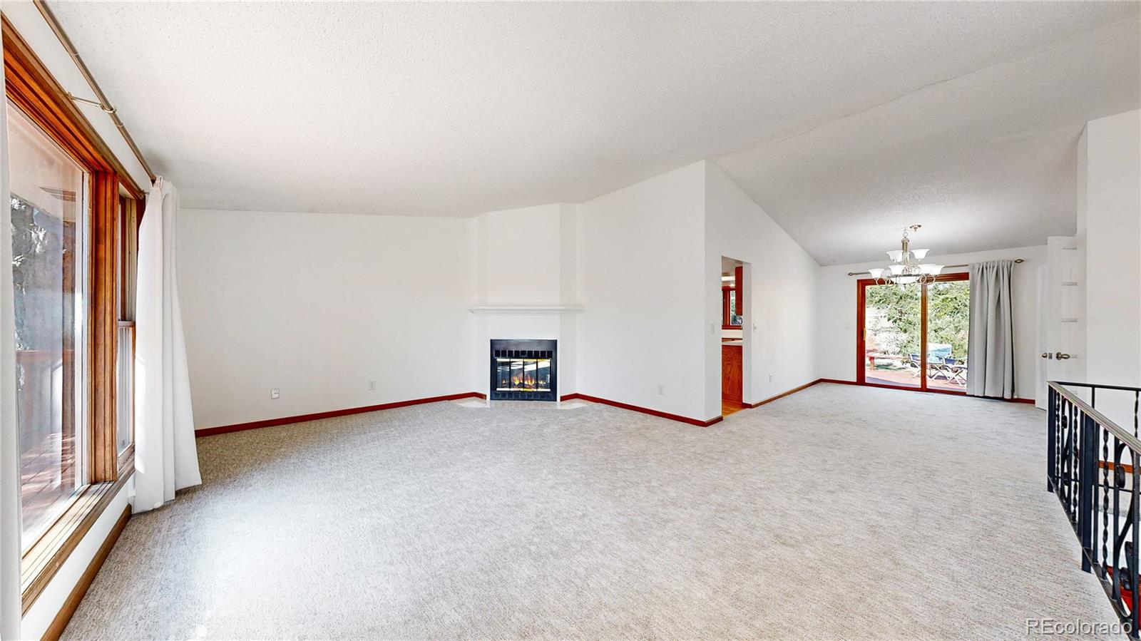 10453 W Arkansas Drive