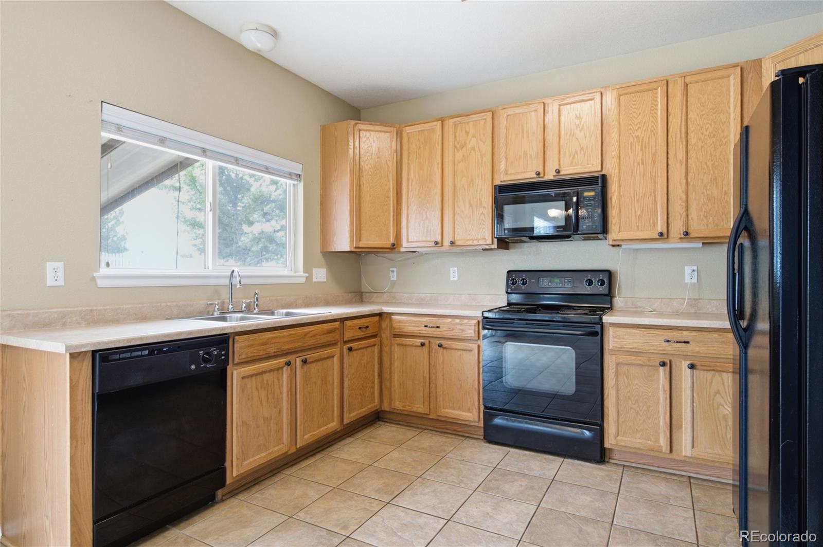 24603 E Louisiana Circle