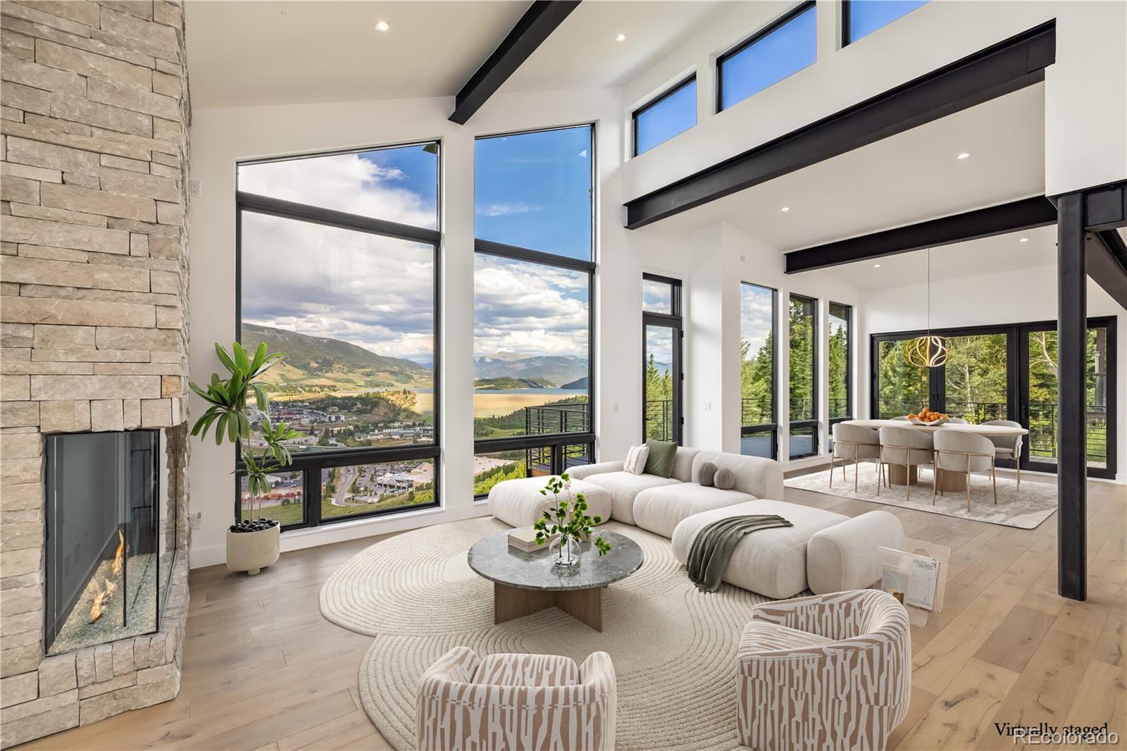 512 Lake View Drive