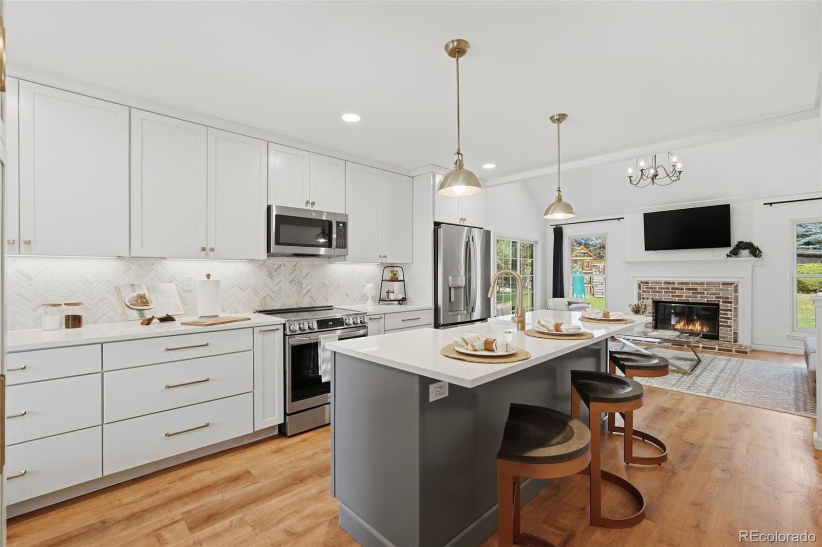 8512 Union Circle