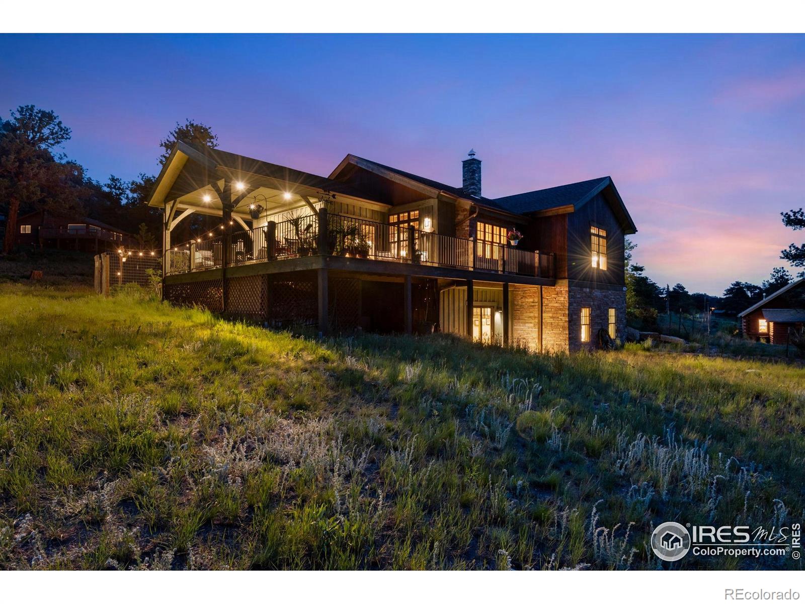 2055 Siskin Drive