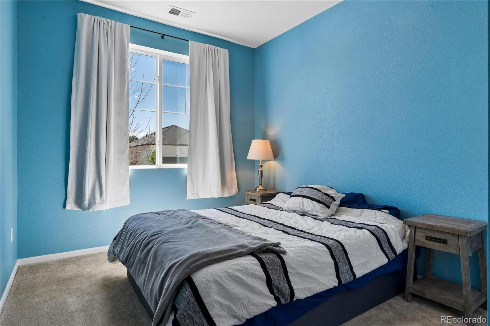 284 Vista Cliff Circle