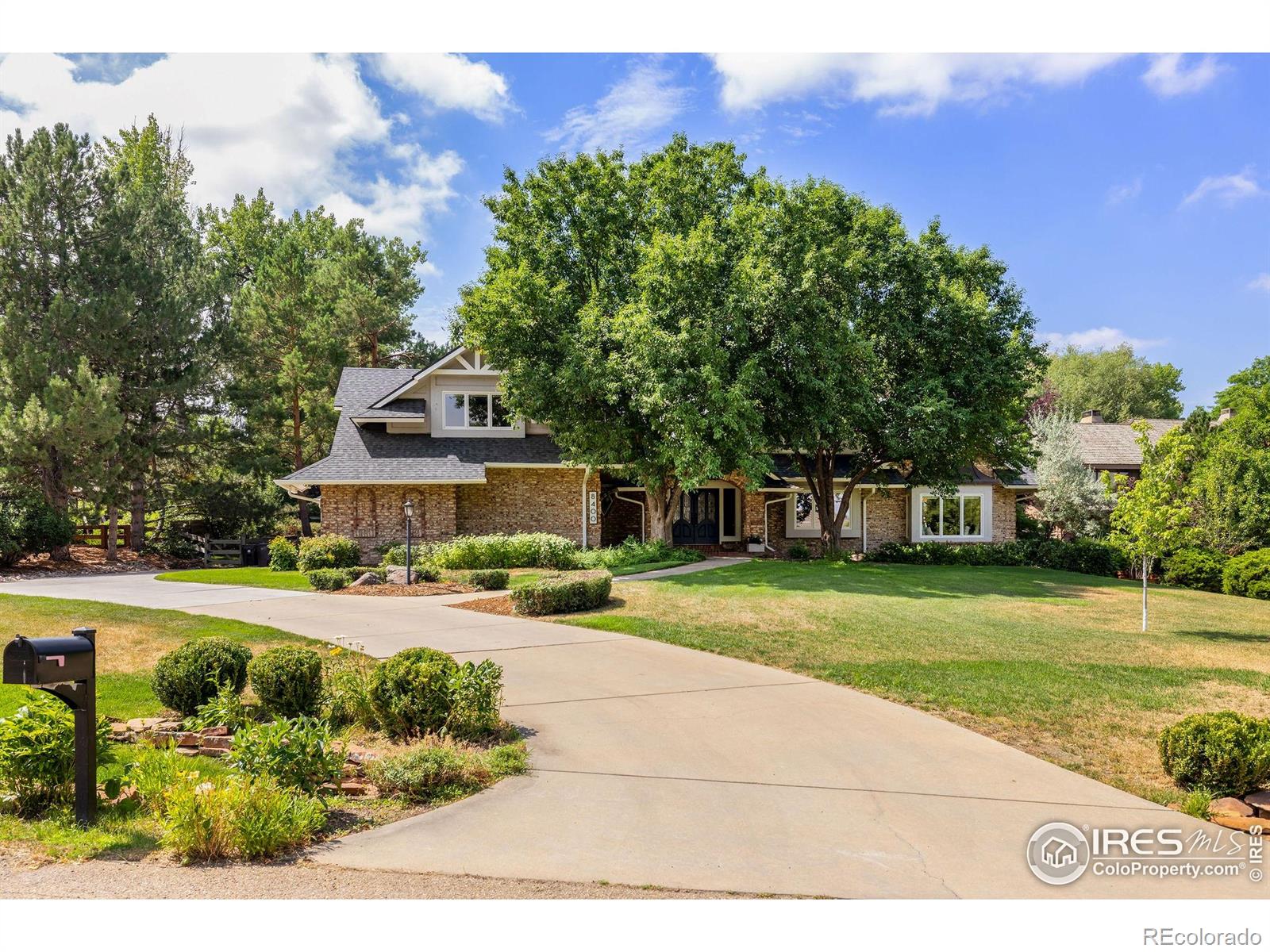 8400 Sawtooth Lane