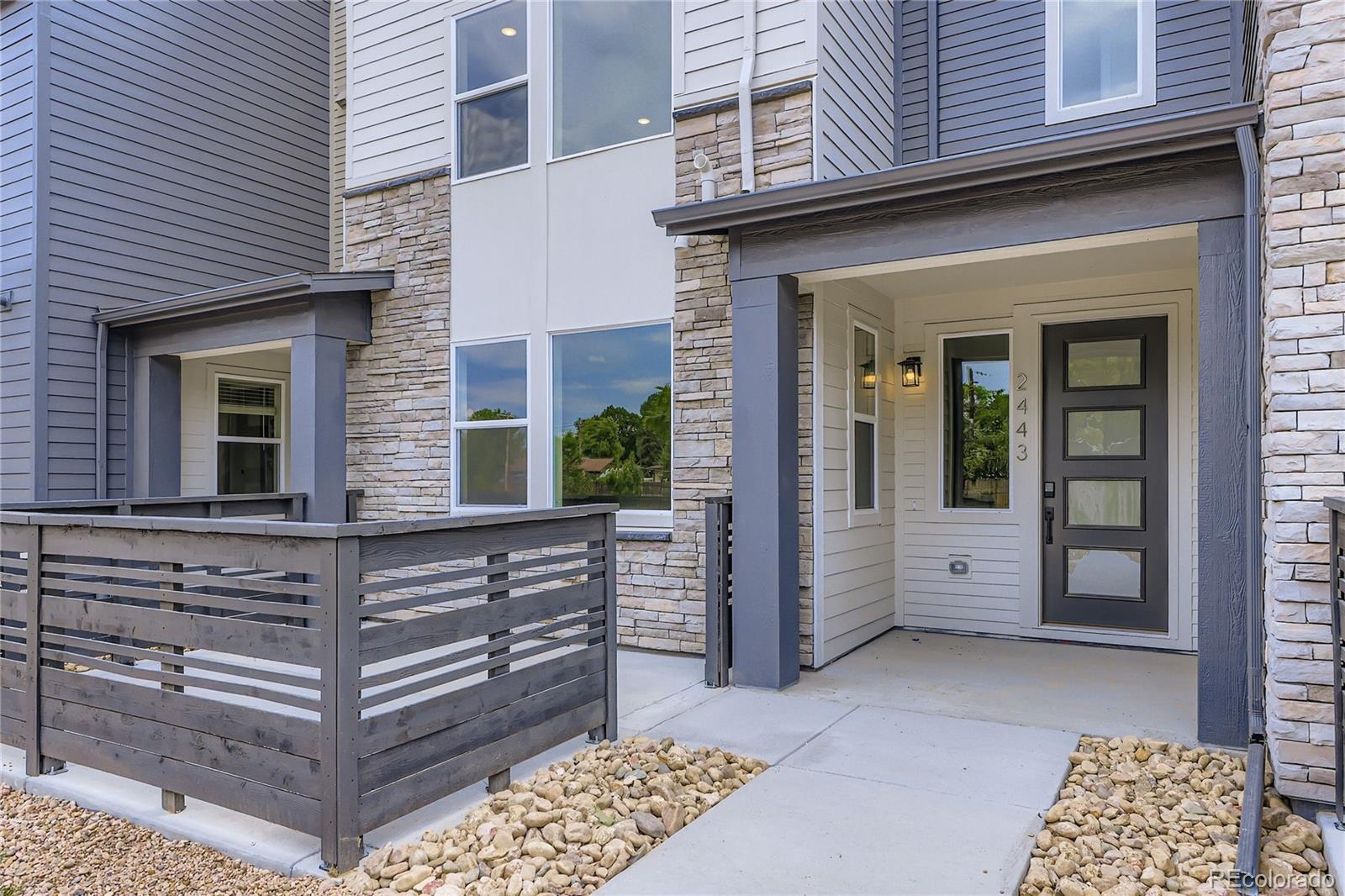 2443 W 69th Place