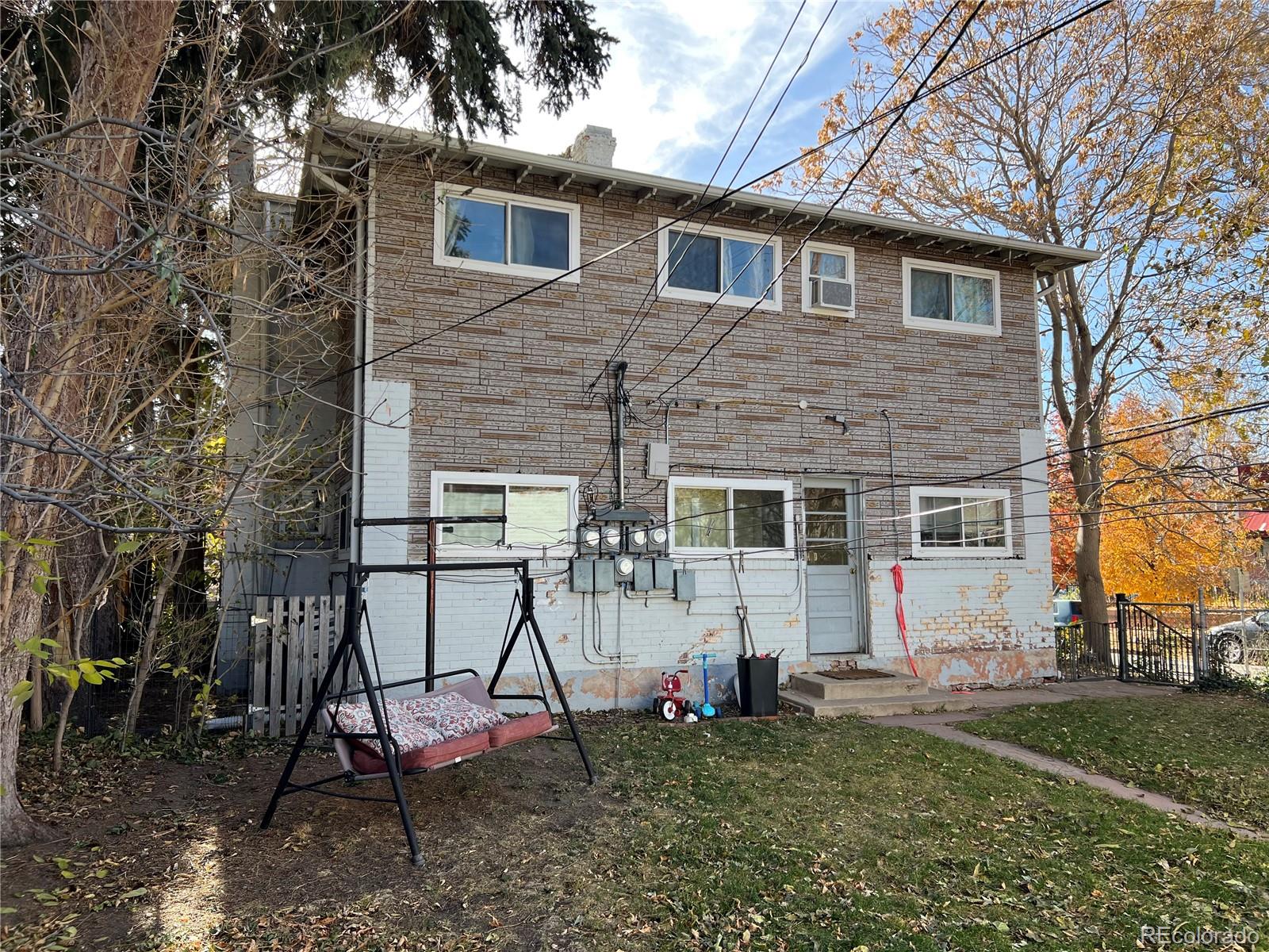 3269 W Hayward Place