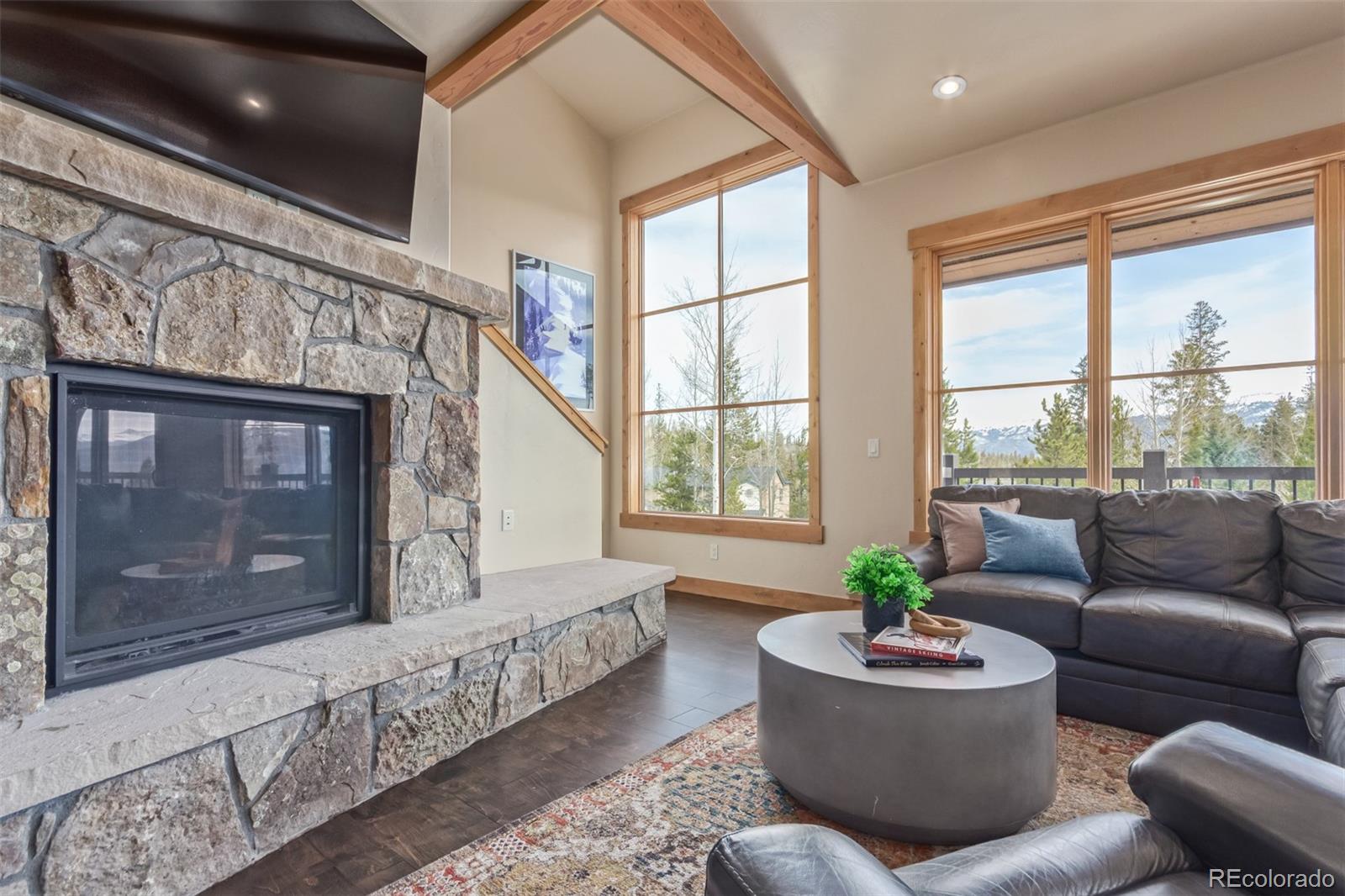 345 Lodge Pole Circle L1