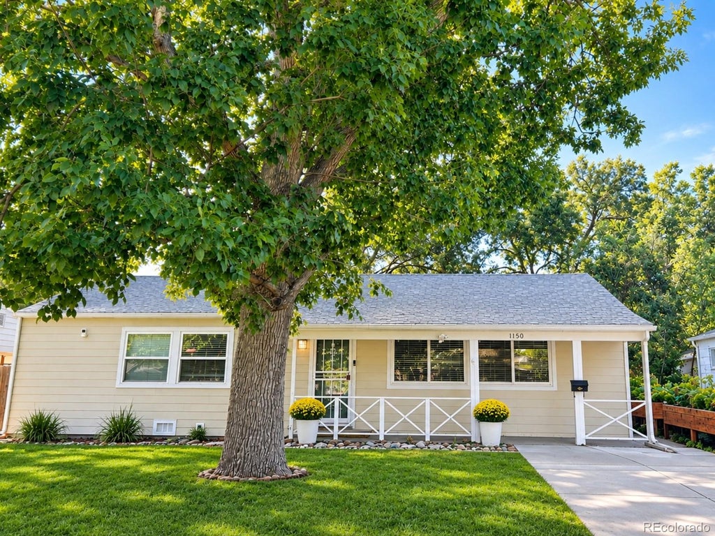 Photo of 1150 S Fairfax Street, Denver, CO 80246 (MLS # 6381003)