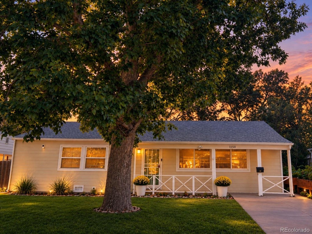 Photo of 1150 S Fairfax Street, Denver, CO 80246 (MLS # 6381003)