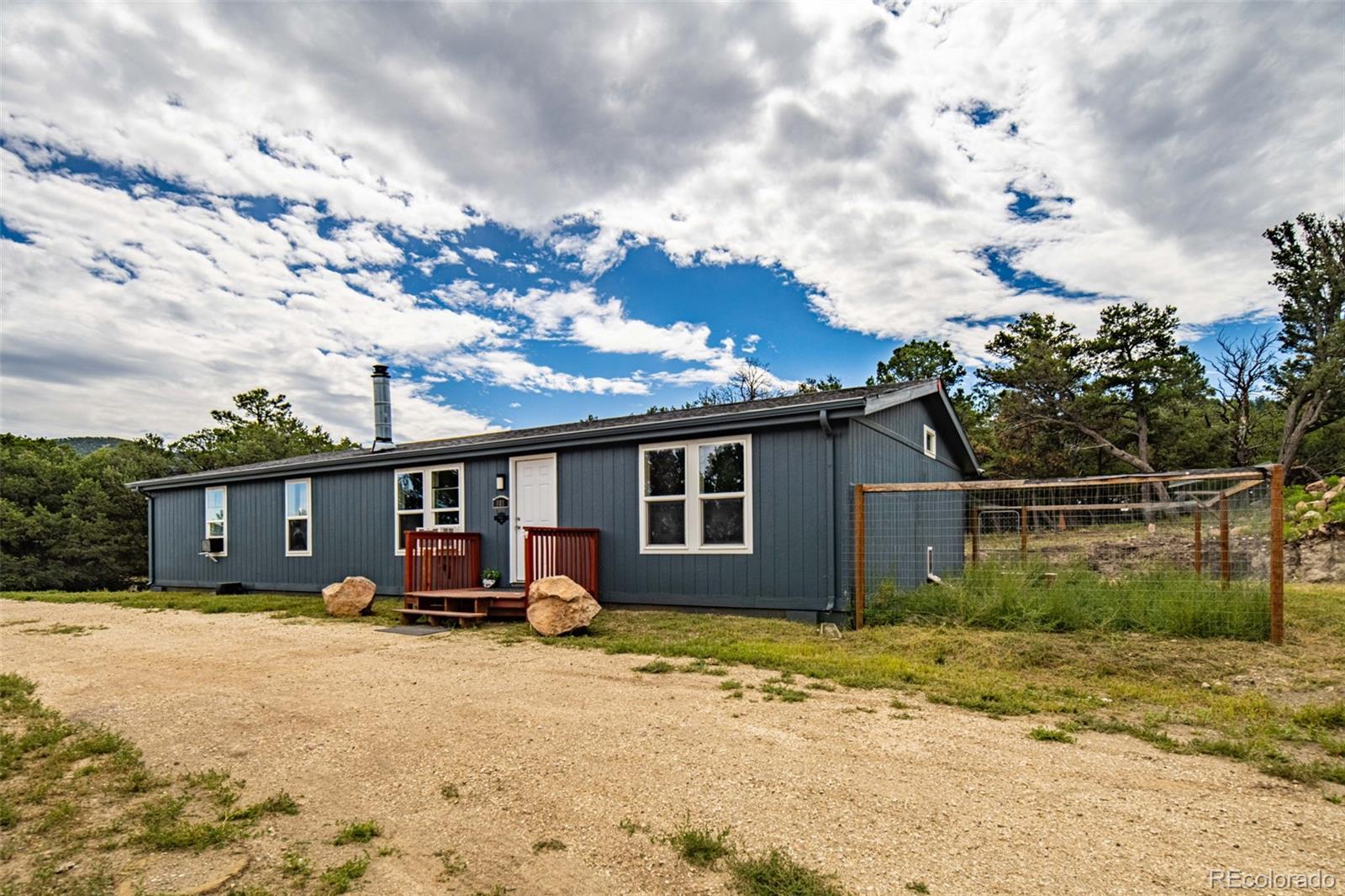 888 14th Trail