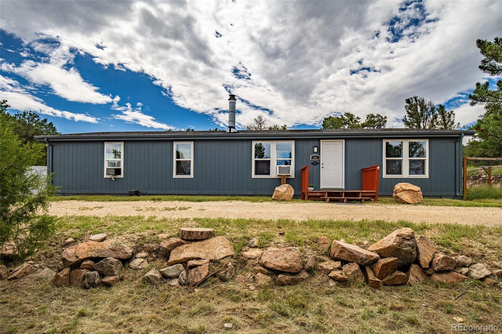 888 14th Trail